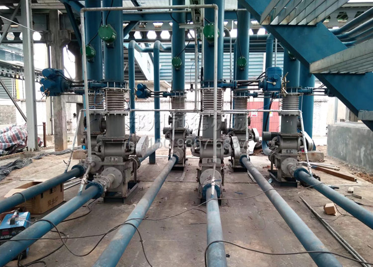 冠德消石灰氣力連續(xù)噴射輸送泵現(xiàn)場