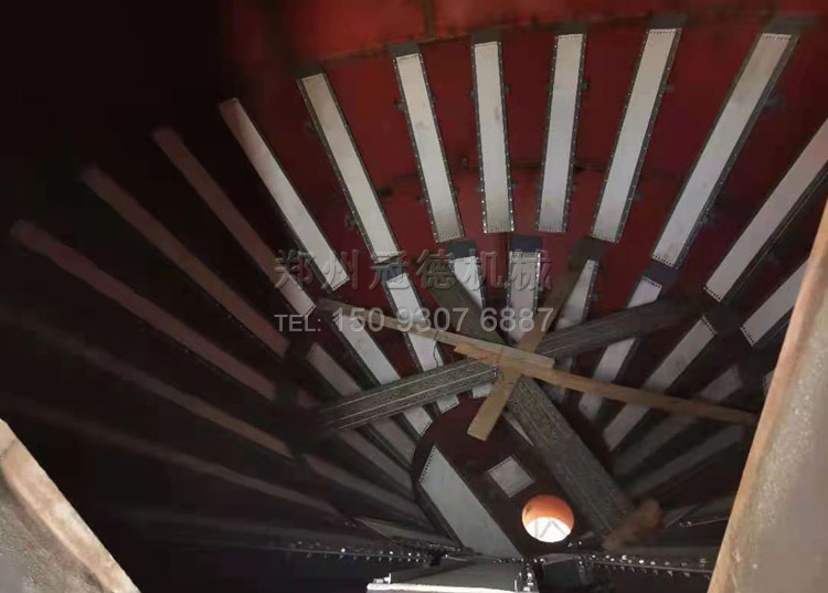 冠德灰?guī)鞖饣郯惭b現場